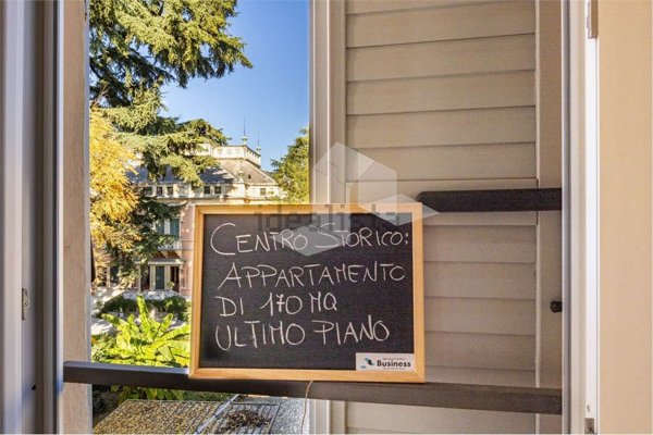 appartamento in vendita a Reggio nell'Emilia in zona Città Storica