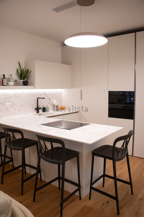 appartamento in vendita a Reggio nell'Emilia in zona Città Storica