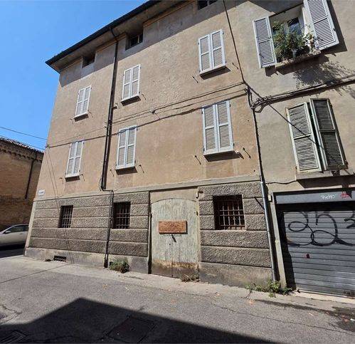 casa indipendente in vendita a Reggio nell'Emilia in zona Santa Croce