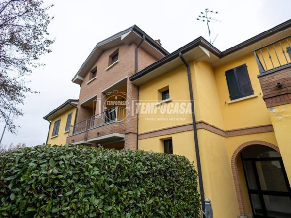 appartamento in vendita a Reggio nell'Emilia in zona Rivalta