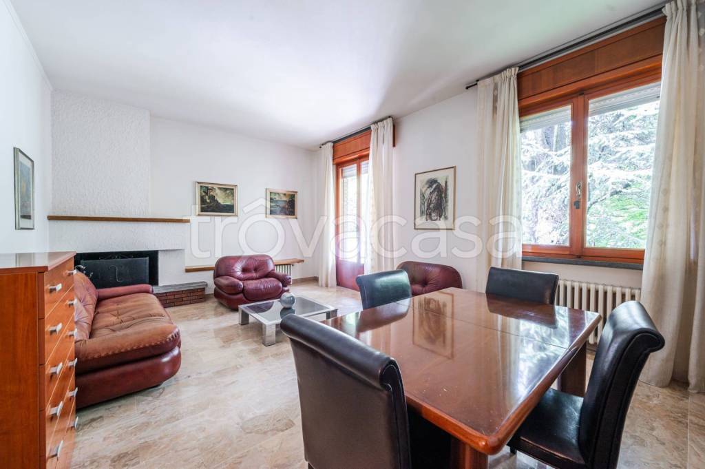 casa indipendente in vendita a Reggio nell'Emilia in zona Baragalla