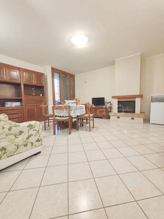 appartamento in vendita a Reggio nell'Emilia in zona Sesso