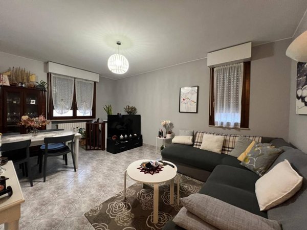 appartamento in vendita a Reggio nell'Emilia in zona Cadè / Gaida