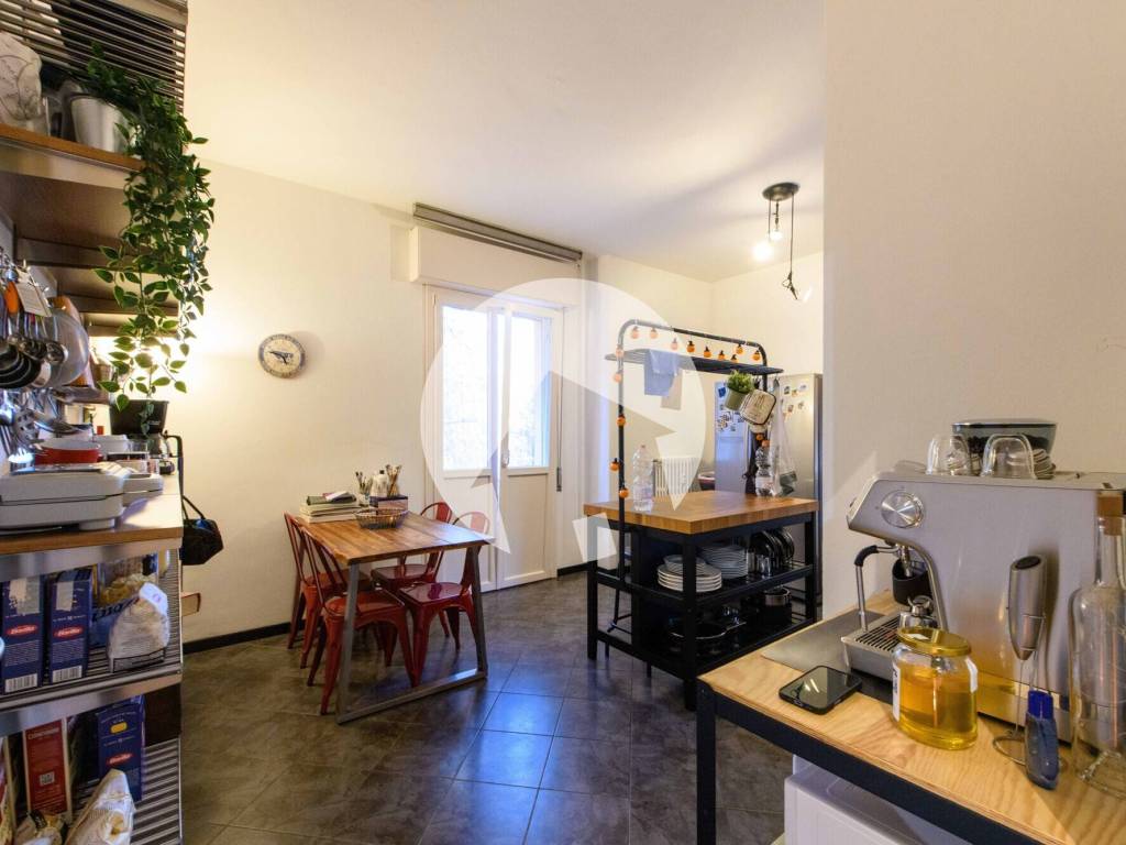 appartamento in vendita a Reggio nell'Emilia in zona Città Storica