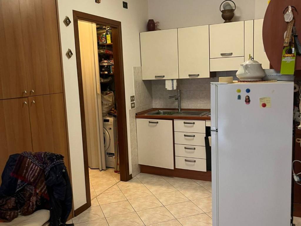 appartamento in vendita a Reggio nell'Emilia in zona Mirabello