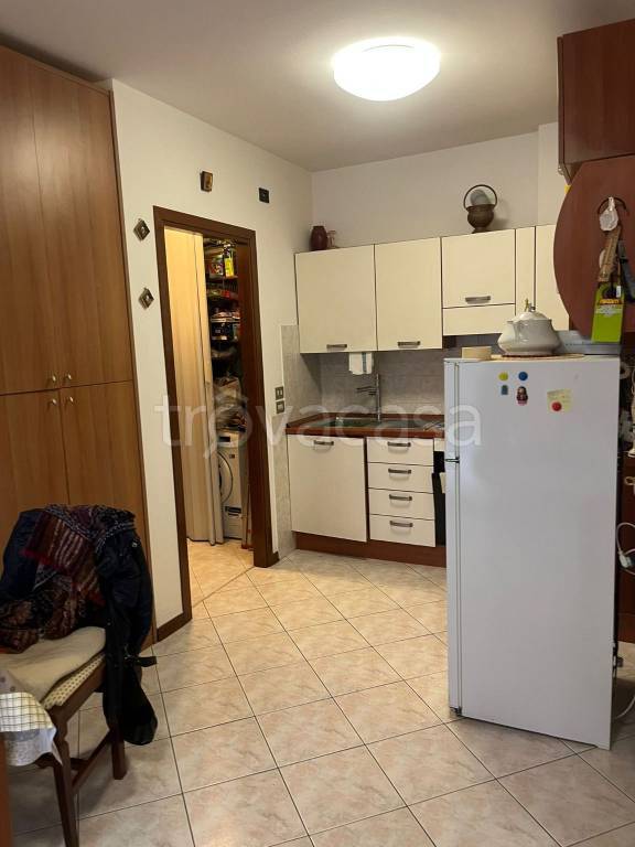 appartamento in vendita a Reggio nell'Emilia in zona Mirabello