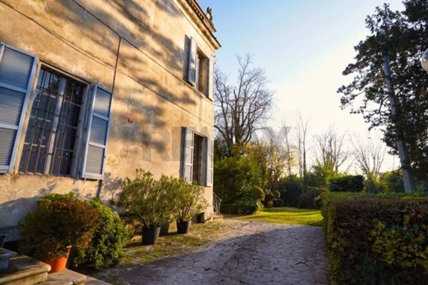 villa in vendita a Reggio nell'Emilia in zona Rivalta