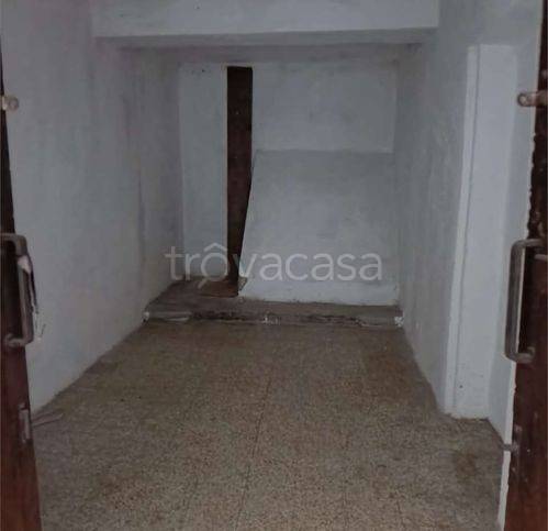 negozio in vendita a Reggio nell'Emilia in zona Città Storica