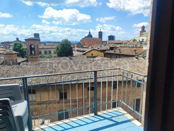 appartamento in vendita a Reggio nell'Emilia in zona Città Storica
