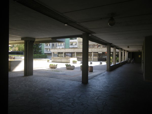 locale commerciale in vendita a Reggio nell'Emilia in zona Pappagnocca