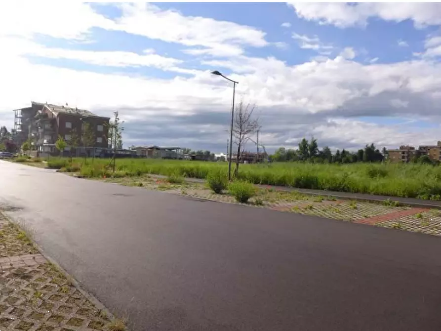 terreno edificabile in vendita a Reggio nell'Emilia in zona Tribunale