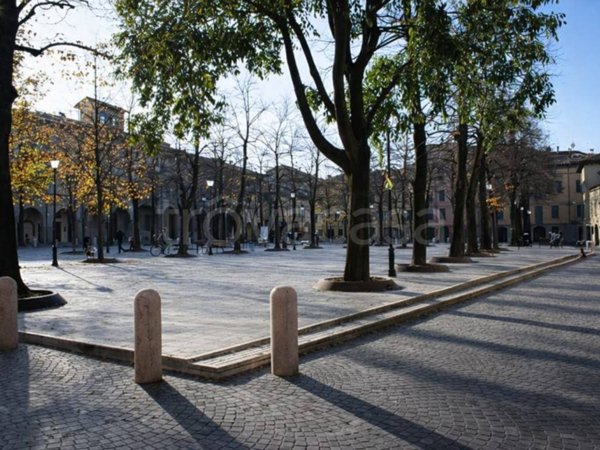 appartamento in vendita a Reggio nell'Emilia in zona Città Storica