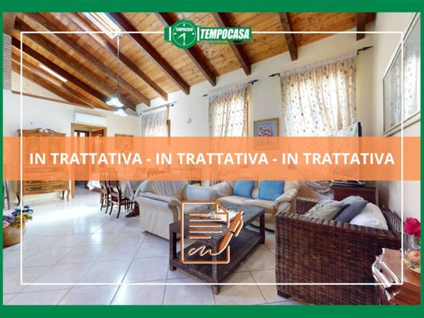 casa indipendente in vendita a Reggio nell'Emilia in zona Castellazzo