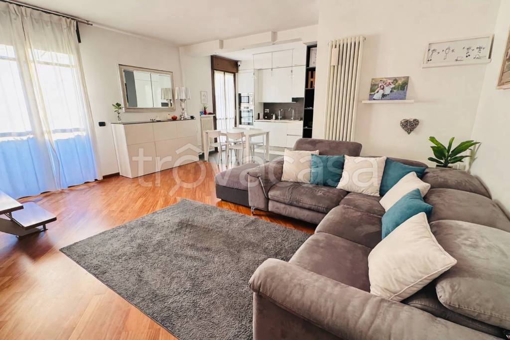 appartamento in vendita a Reggio nell'Emilia in zona Buco del Signore