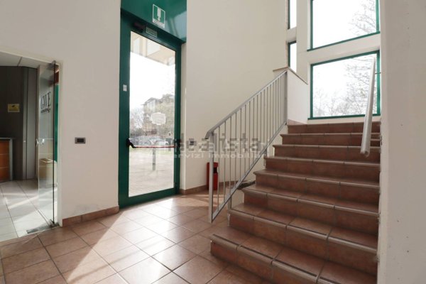 ufficio in vendita a Reggio nell'Emilia in zona Belvedere