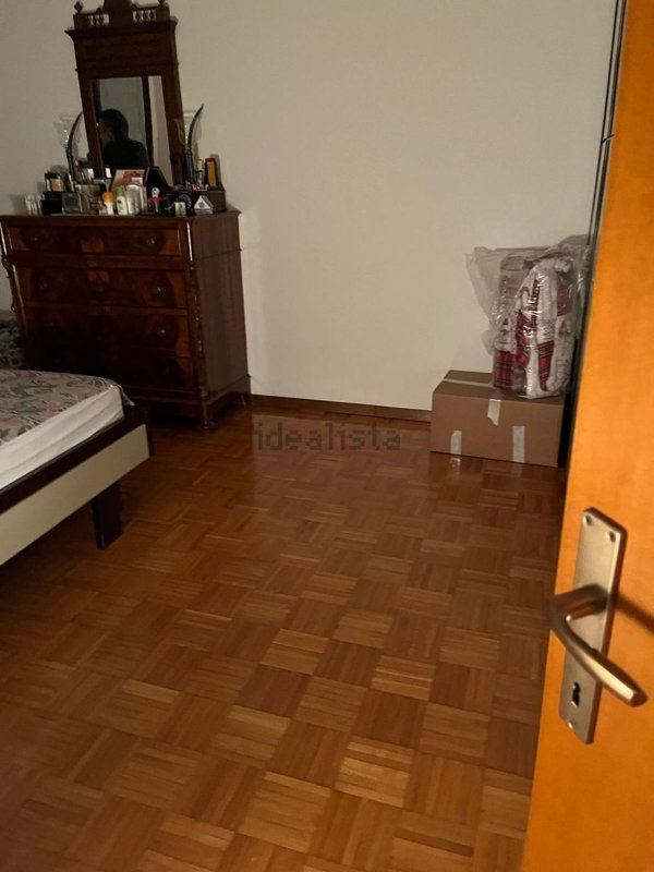 casa indipendente a Reggio nell'Emilia in zona San Pellegrino / Villa Canali