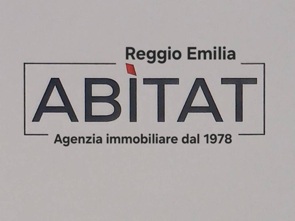 locale commerciale in vendita a Reggio nell'Emilia