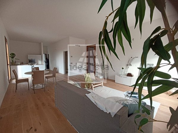 casa indipendente in vendita a Reggio nell'Emilia in zona Baragalla