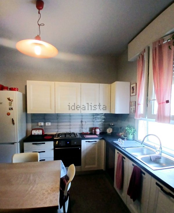 appartamento in vendita a Reggio nell'Emilia in zona Stranieri / Bazzarola