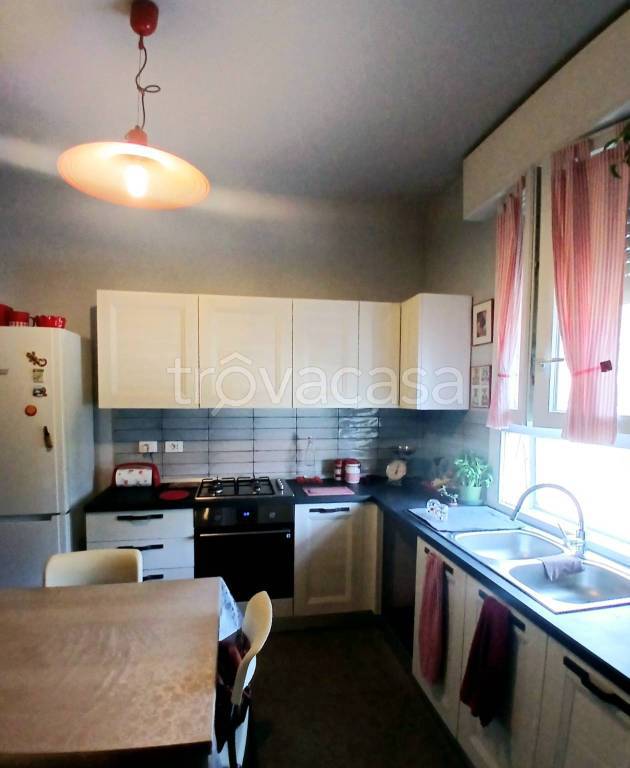 appartamento in vendita a Reggio nell'Emilia in zona Ospizio