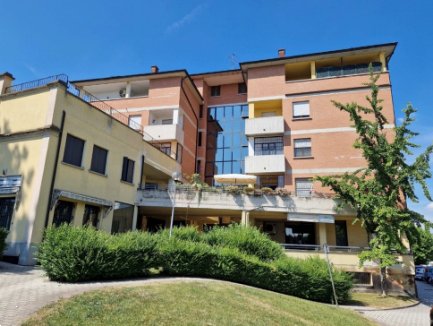 appartamento in vendita a Reggio nell'Emilia in zona Tribunale