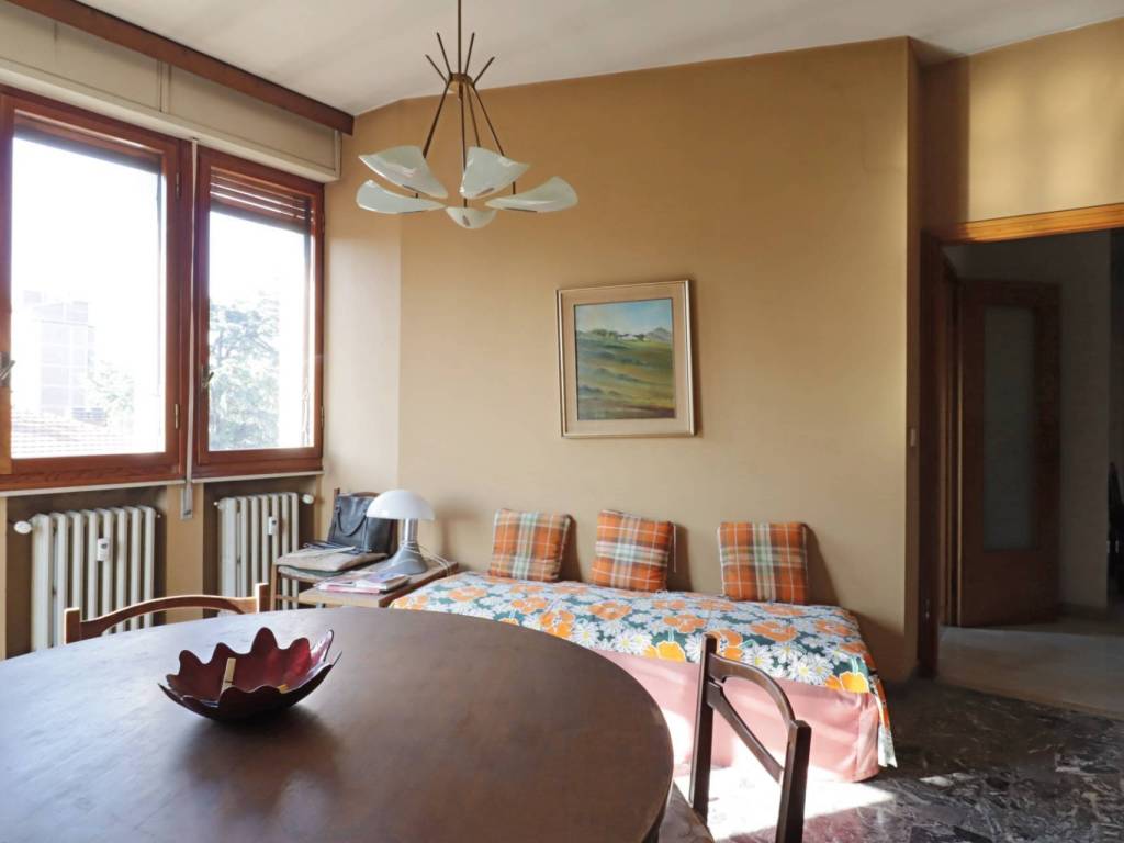 appartamento in vendita a Reggio nell'Emilia in zona Mirabello