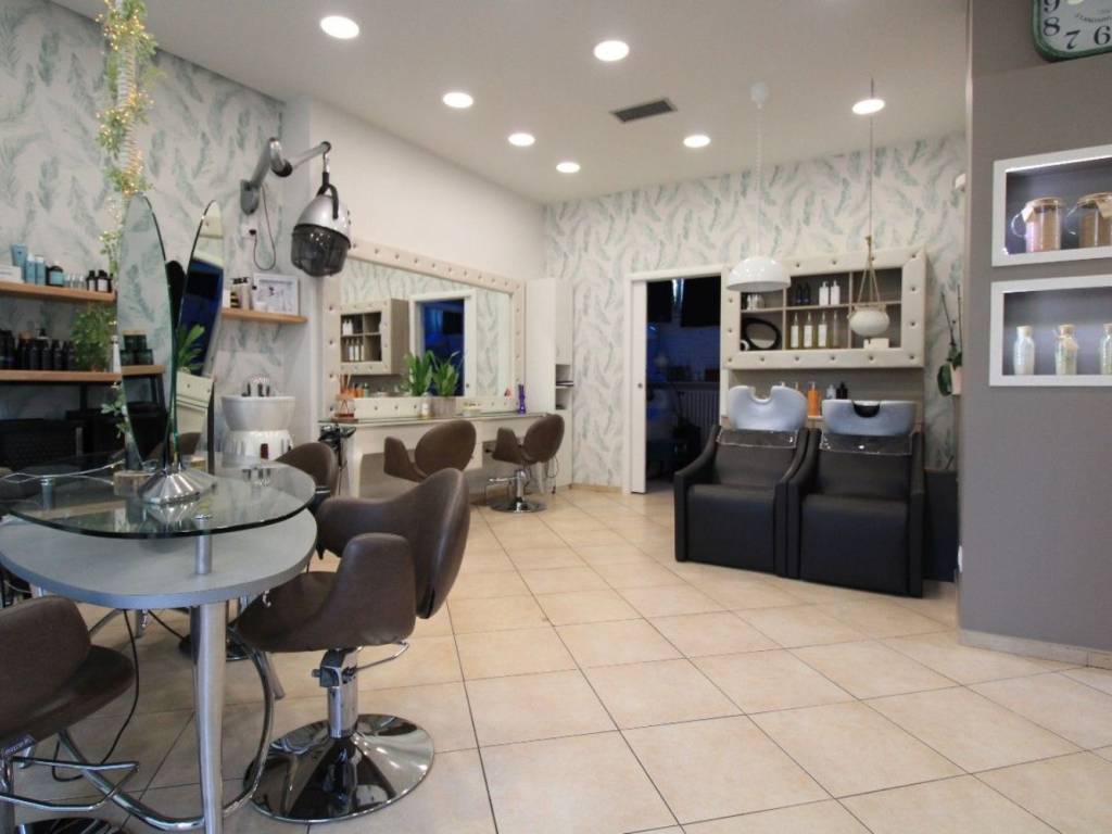 negozio in vendita a Reggio nell'Emilia