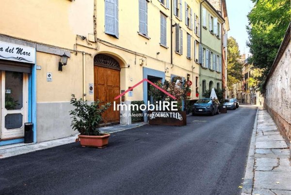 appartamento in vendita a Reggio nell'Emilia in zona Città Storica