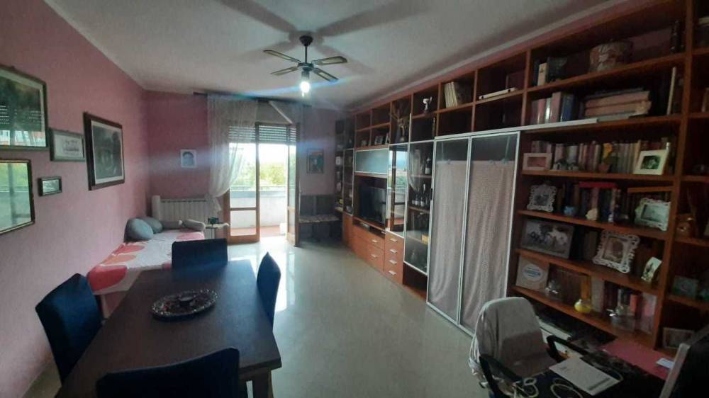 appartamento in vendita a Reggio nell'Emilia in zona Città Storica