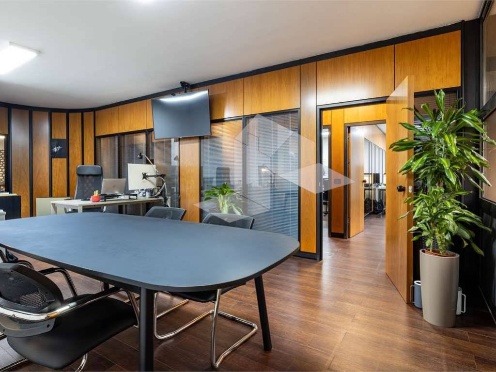 ufficio in vendita a Reggio nell'Emilia