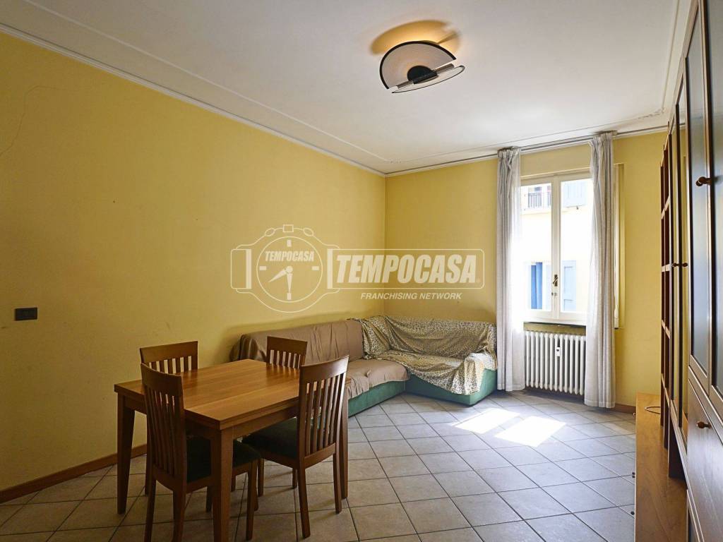 appartamento in vendita a Reggio nell'Emilia in zona Città Storica