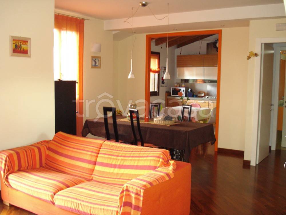 appartamento in vendita a Reggio nell'Emilia in zona Pieve Modolena