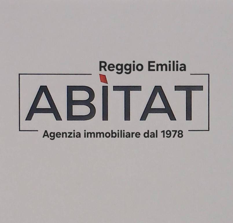 locale commerciale in vendita a Reggio nell'Emilia
