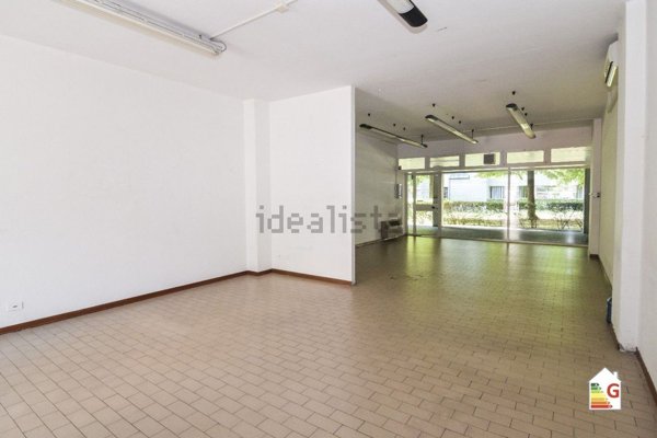 ufficio in vendita a Reggio nell'Emilia in zona Pappagnocca