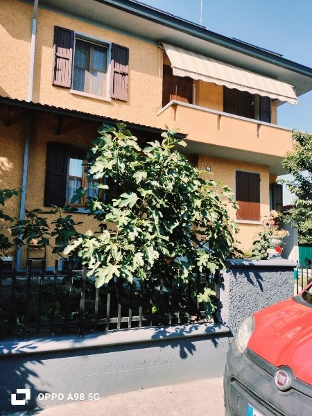 casa indipendente in vendita a Reggio nell'Emilia in zona Mancasale