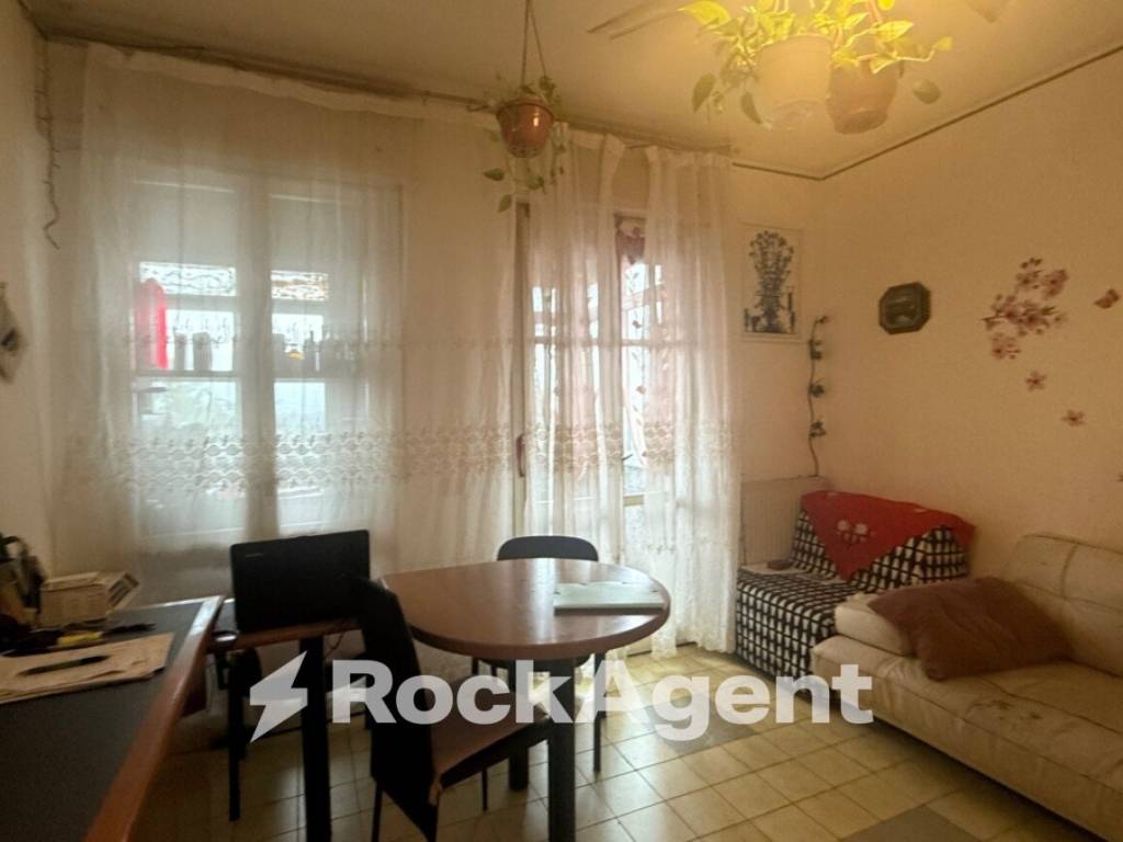 appartamento in vendita a Reggio nell'Emilia in zona Città Storica