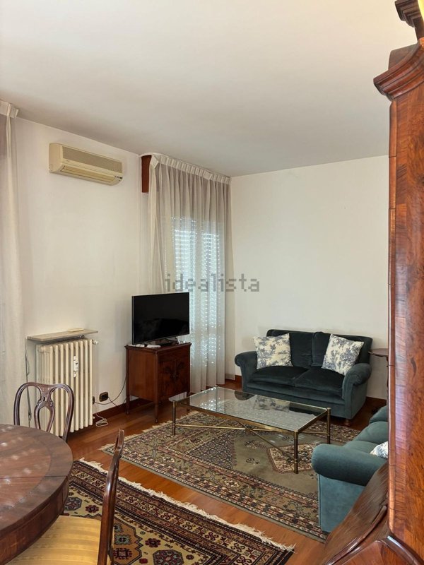 appartamento a Reggio nell'Emilia in zona San Pellegrino / Villa Canali