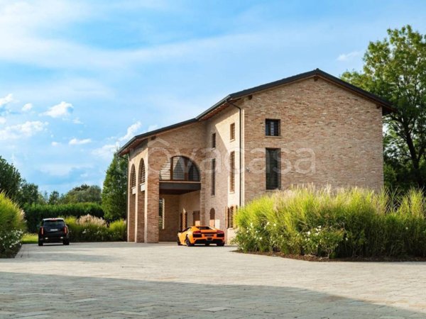 casa indipendente in vendita a Reggio nell'Emilia in zona San Maurizio