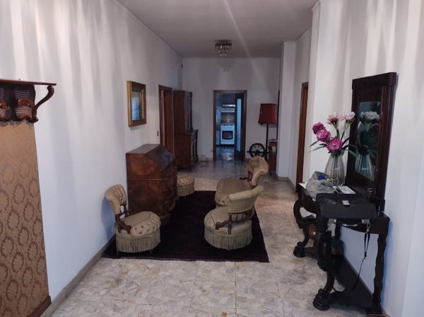 appartamento in vendita a Reggio nell'Emilia in zona Ospizio