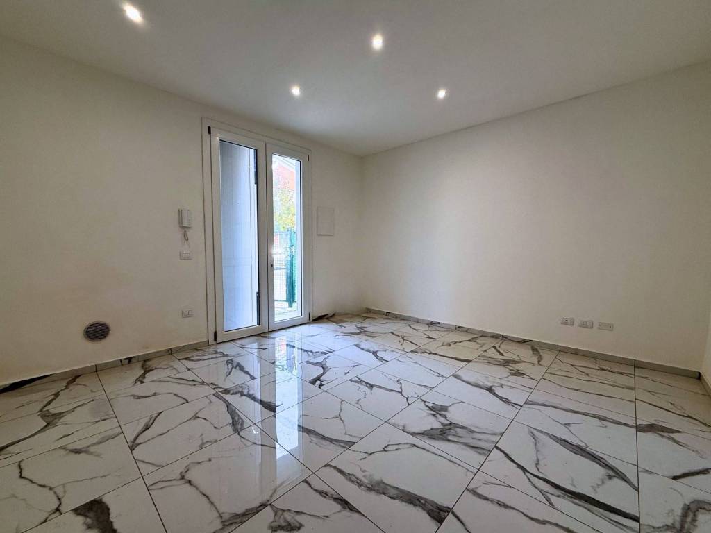 appartamento a Reggio nell'Emilia in zona San Pellegrino / Villa Canali