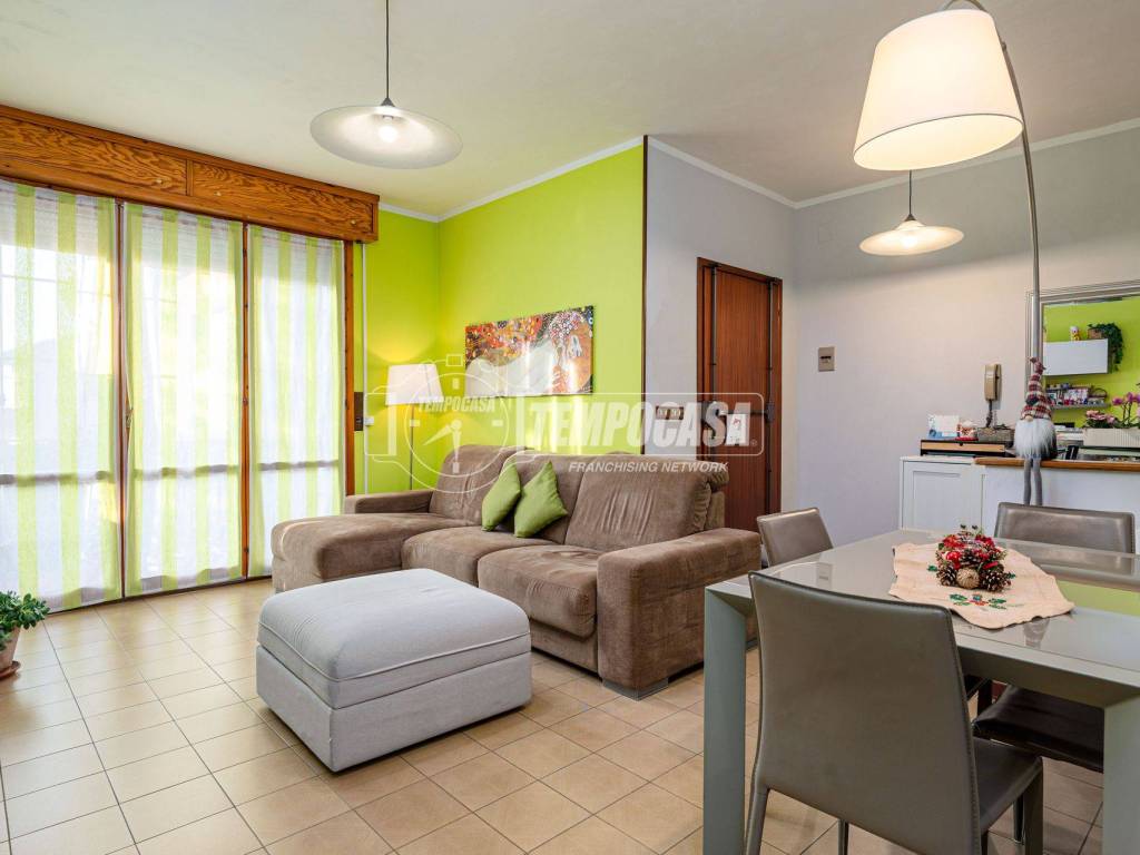 appartamento in vendita a Reggio nell'Emilia in zona Città Storica