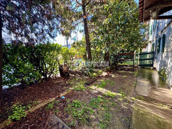 casa semindipendente in vendita a Reggio nell'Emilia in zona San Bartolomeo