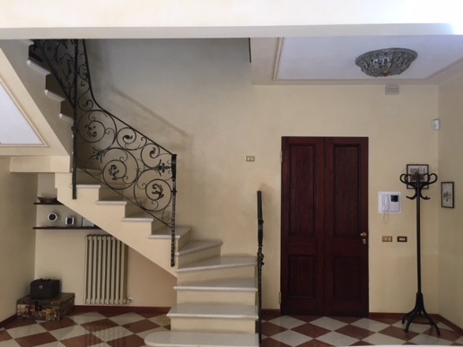 appartamento in vendita a Reggio nell'Emilia in zona Città Storica