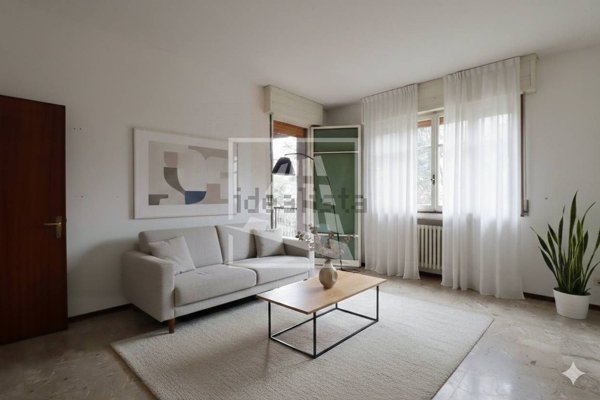 appartamento in vendita a Reggio nell'Emilia in zona Tribunale