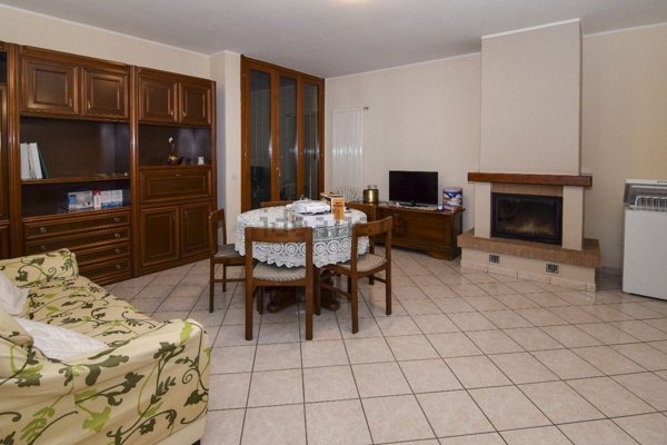 appartamento in vendita a Reggio nell'Emilia in zona Sesso