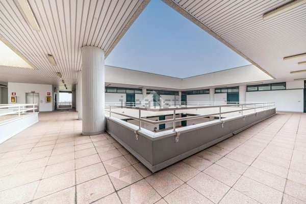 ufficio in vendita a Reggio nell'Emilia in zona Mancasale