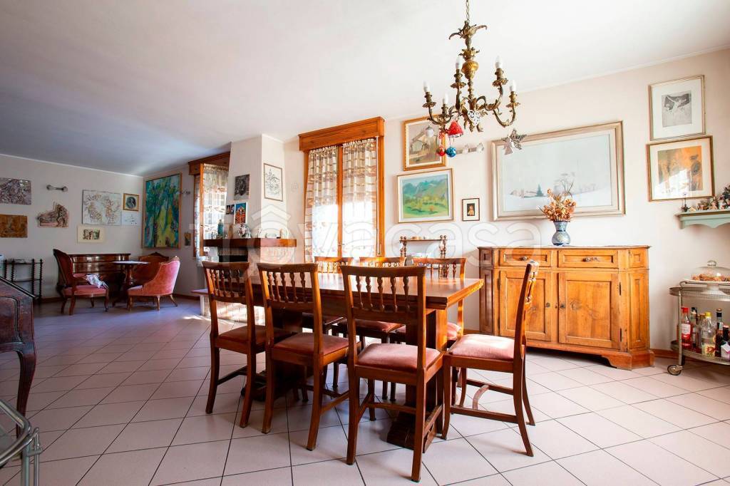 appartamento in vendita a Reggio nell'Emilia