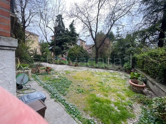 casa indipendente in vendita a Reggio nell'Emilia