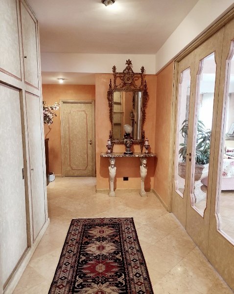 appartamento in vendita a Reggio nell'Emilia in zona Città Storica