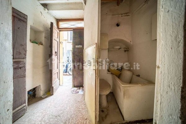 casa indipendente in vendita a Reggio nell'Emilia in zona Città Storica